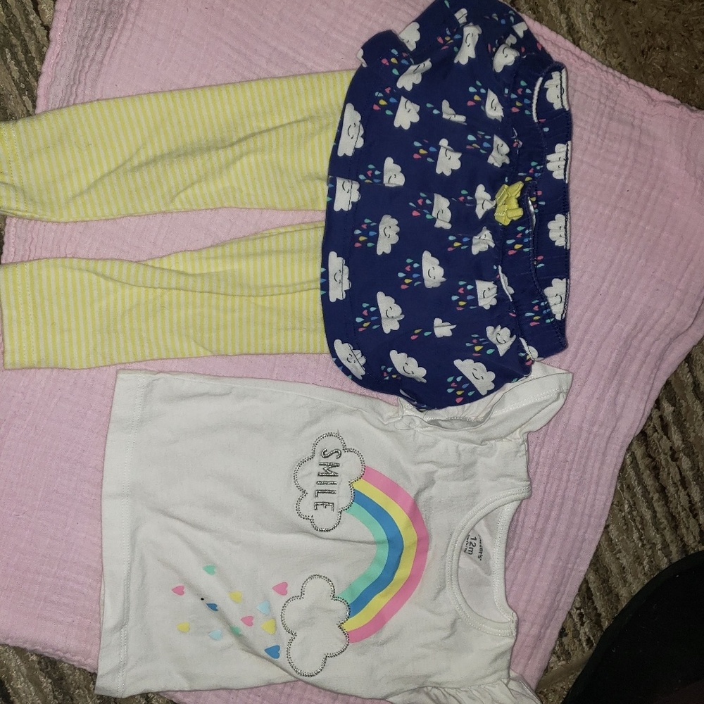 Carter's 2 piece Ruffle Bottom pants and shirt